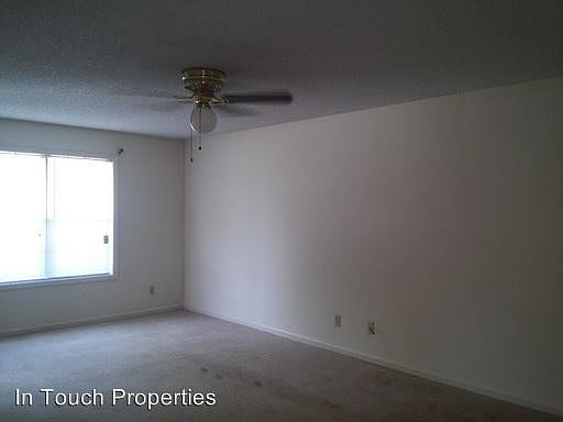 3rd image of 1743 Poplar St APT B