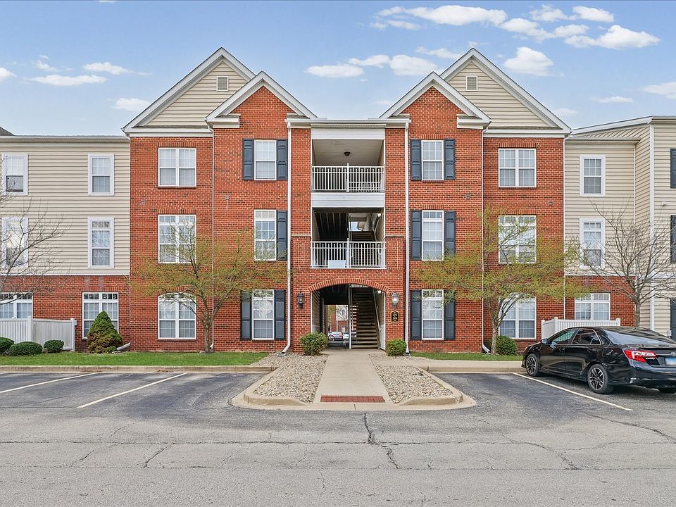 1st image of 1901 N Lincoln Ave APT 105