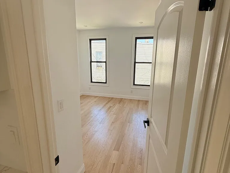 343 Liberty Ave #2 — Photo 11