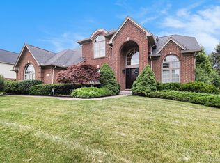 24162 Wintergreen Cir, Novi, MI 48374