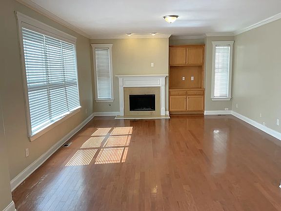 5th image of 15370 Boulder Walk Dr SE #6
