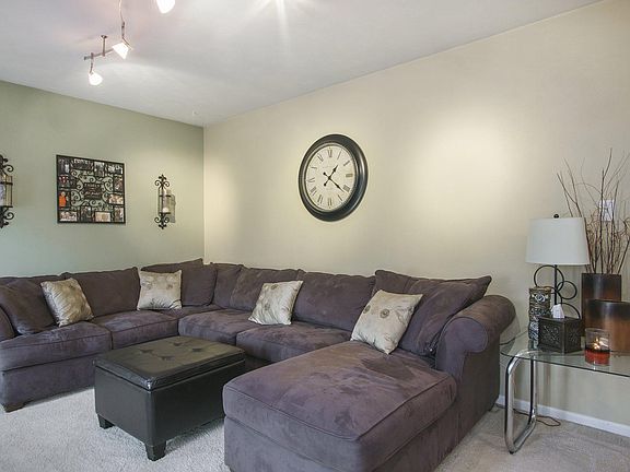 5th image of 51910 Chicory Ln