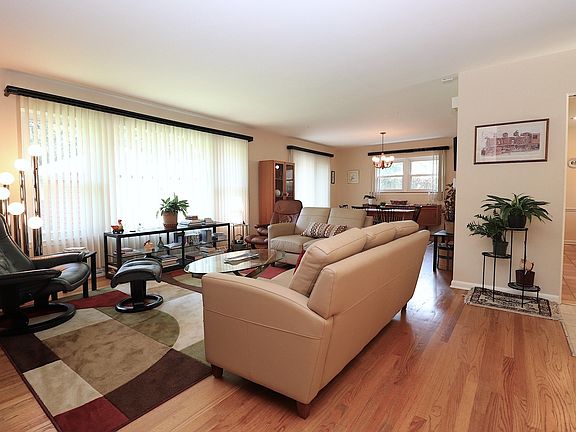 4th image of 406 Wilshire Dr W