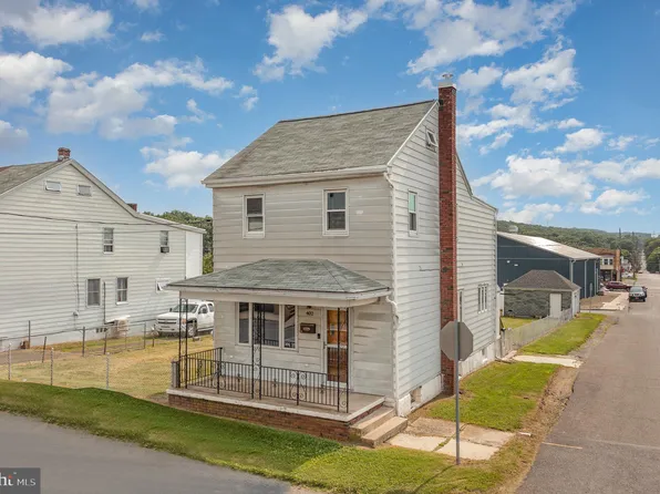 402 S Middle St, Frackville, PA 17931