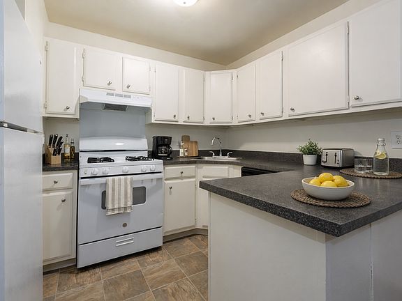 4th image of 9111 Arch Village Ct #Aa7e6e54e