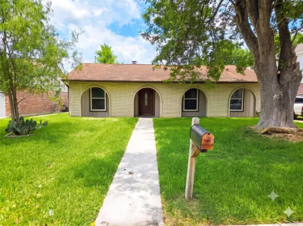 11250 Pompano Ln, Houston, TX 77072