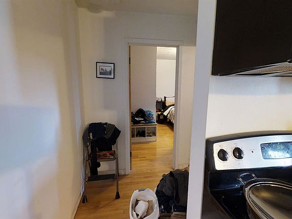 217 Holland St. #3A Somerville Shared Unit Photo 6