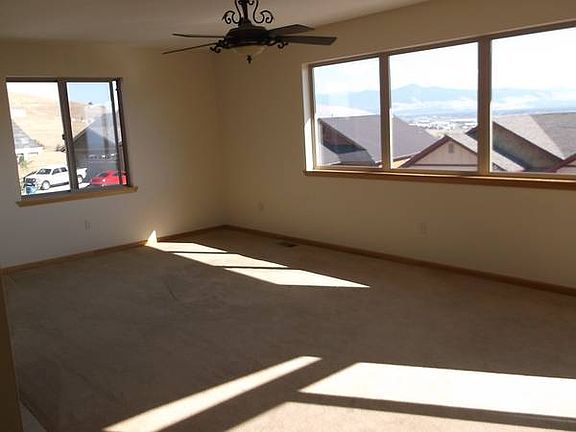 5th image of 6598 Macarthur Dr