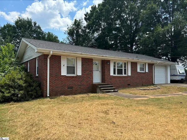 105 Wheeler St, Duncan, SC 29334