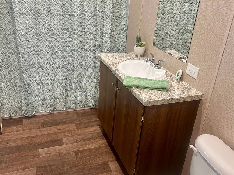 82 White Oak Vlg — Photo 13