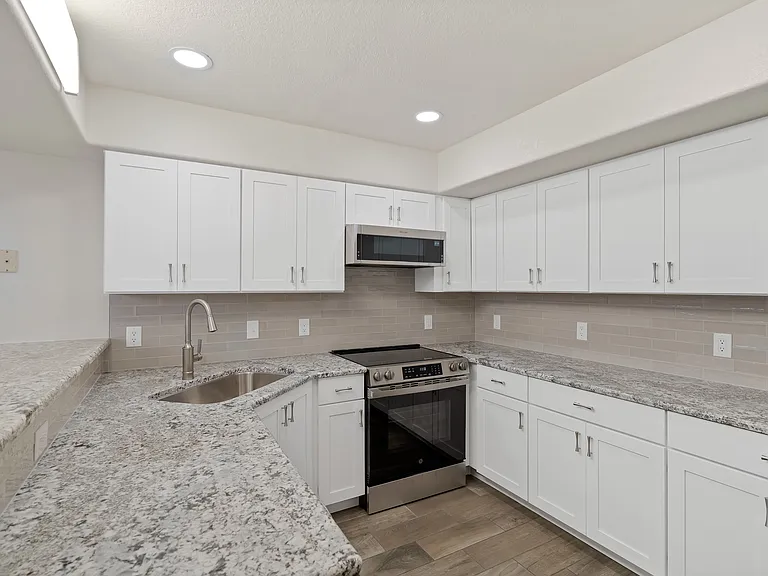 4295 Desert Springs Trl — Photo 14