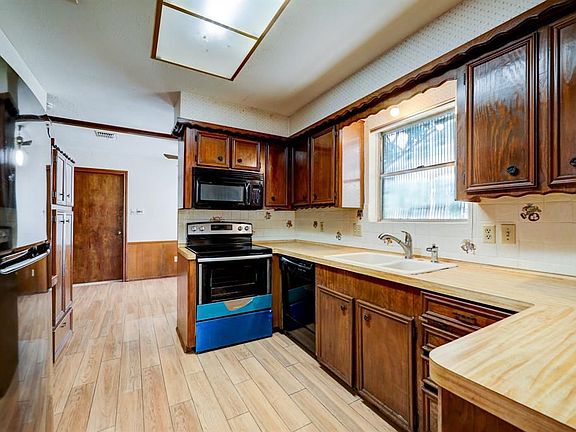 5th image of 12534 Millbanks Dr