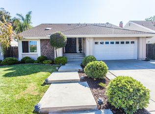 236 Mariposa Dr, Camarillo, CA 93012