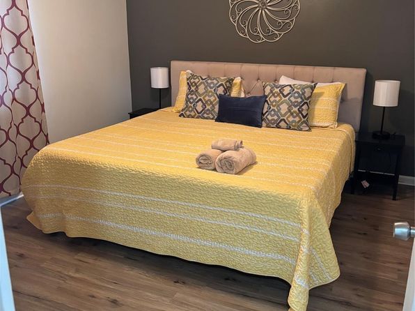 charlotte-north-carolina-299903781 picture