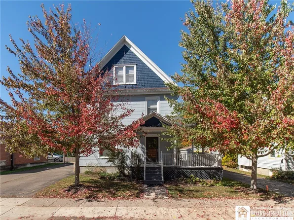 9 Maple St, Bemus Pt, NY 14712