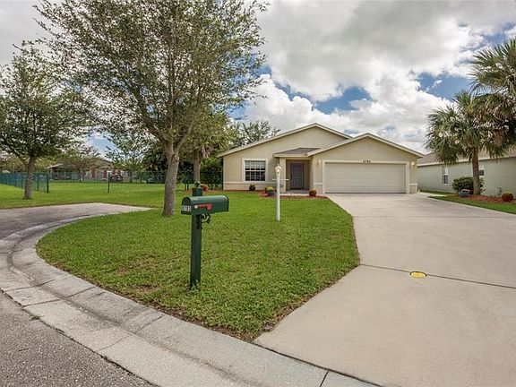 3rd image of 8793 SW Bonneville Dr