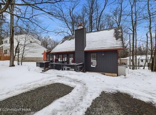 9205 Westwood Dr, Tobyhanna, PA 18466