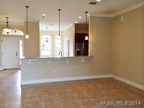 2nd image of 937 S Forest Creek Dr