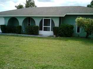 232 Ground Dove Cir, Lehigh Acres, FL 33936
