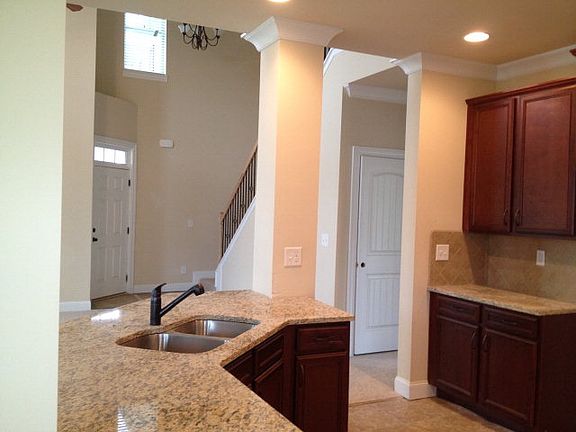 2nd image of 3104 Pebble Brook Ln