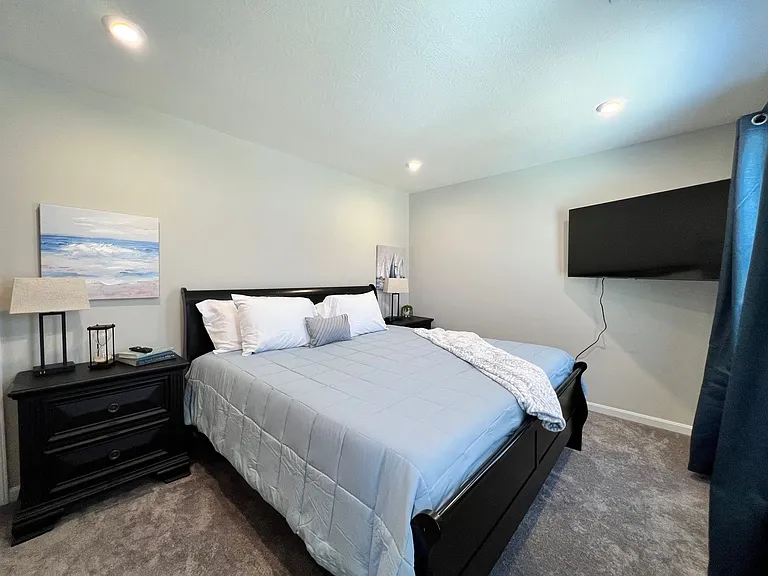 7876 Ellington Ct — Photo 17