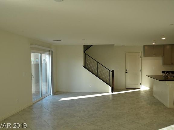 2nd image of 936 E Dorrell Ln