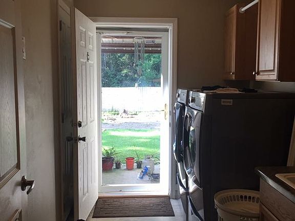 3rd image of 1253 Melissa Ln