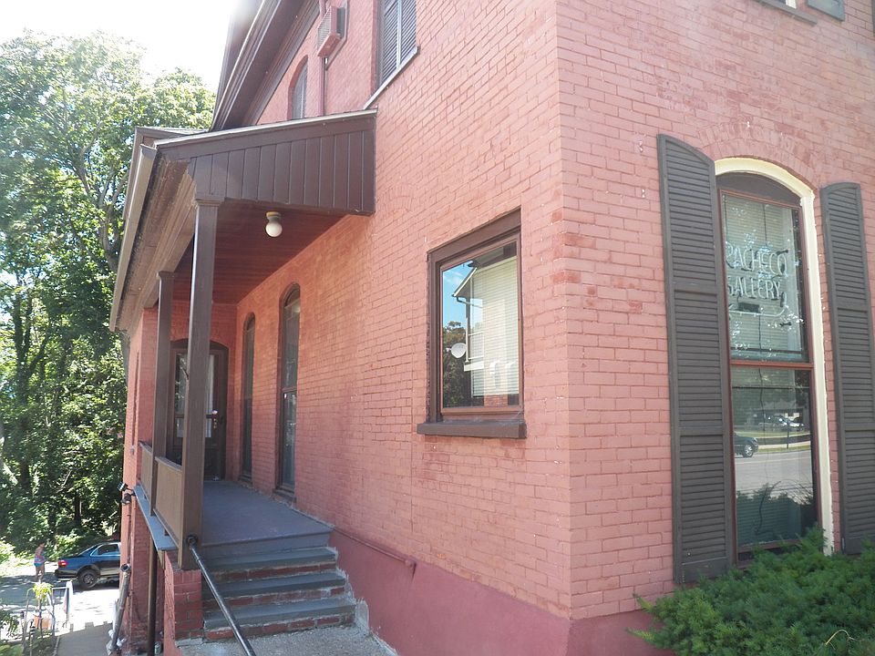 2nd image of 86 Front Street