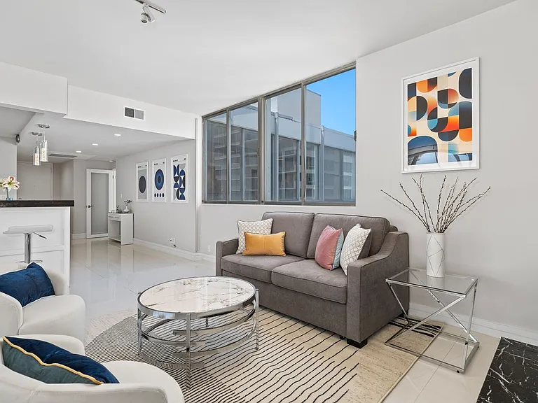 17368 W Sunset Blvd #Penthouse 5 — Photo 11