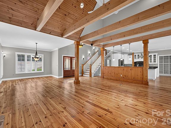 4th image of 133 Gunpowder View Cir
