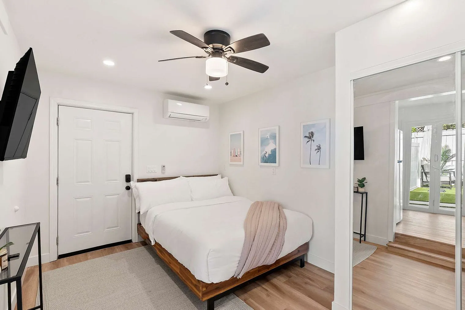 1 bed, 1.0 bath, 322 sqft, $3,771 — Photo 4