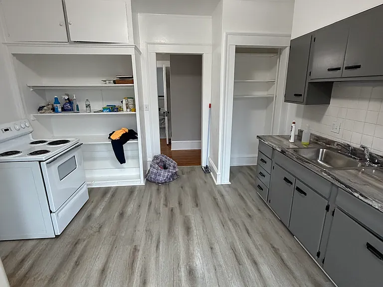 2039 E Genesee St #2 — Photo 1
