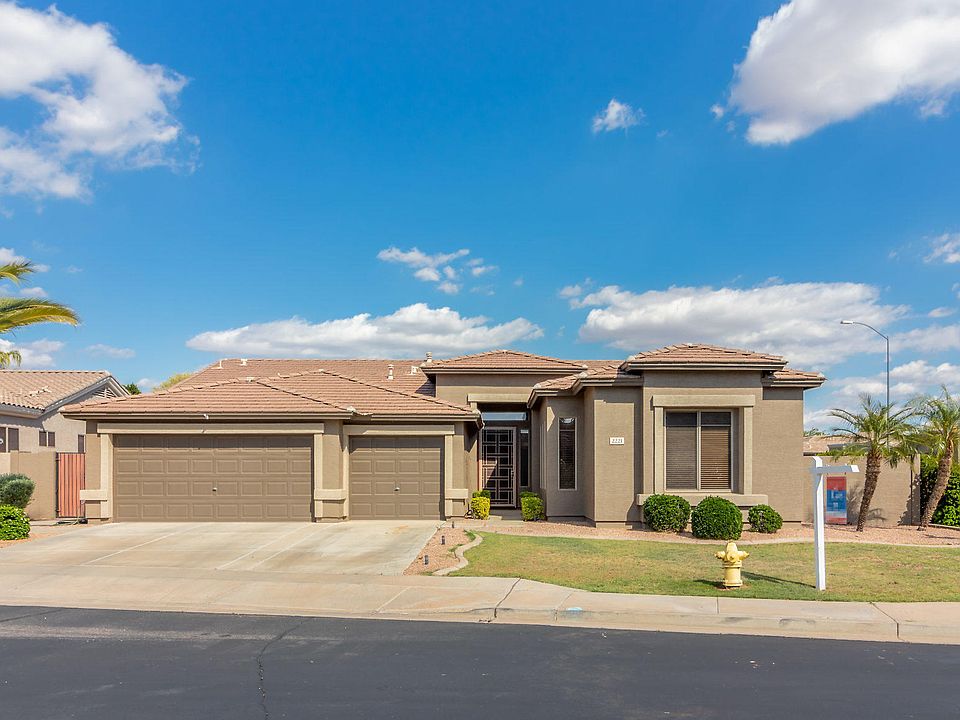 1st image of 2221 S Sorrelle