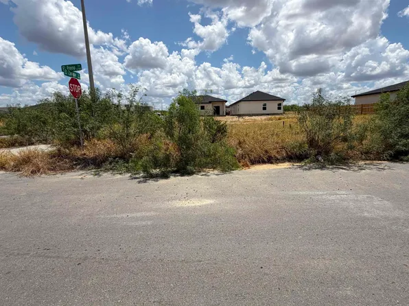 6713 El Freno Ln, Laredo, TX 78043