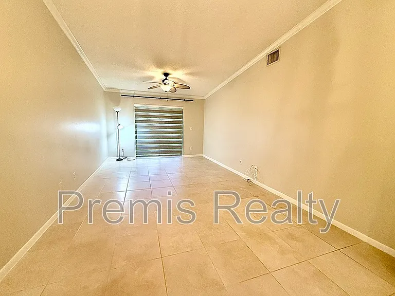 1271 Powderpuff Dr — Photo 5