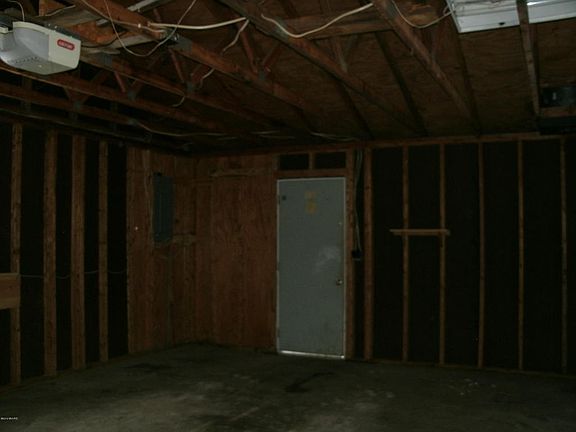 2nd image of 3896 N Peacock Trl