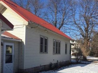 290 4th St SE, Cokato, MN 55321