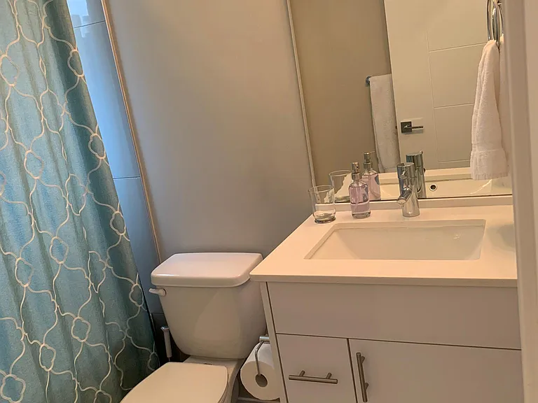 3422 Renton Pl S — Photo 31