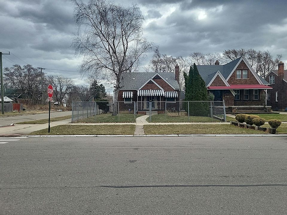 1st image of 18516 Waltham St