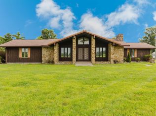 15694 Moellers Rd, Marion, IL 62959