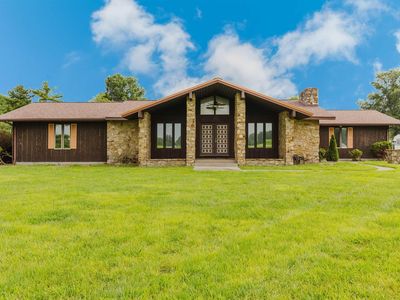 15694 Moellers Rd, Marion, IL, 62959