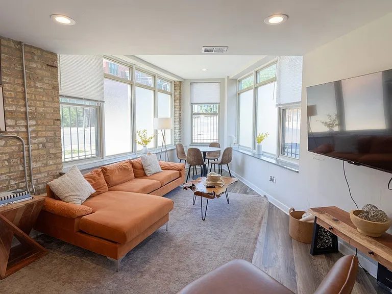 2049 W Touhy Ave #1 — Photo 5