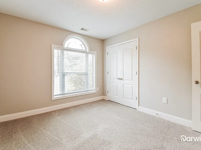 150 McIntosh Dr — Photo 11