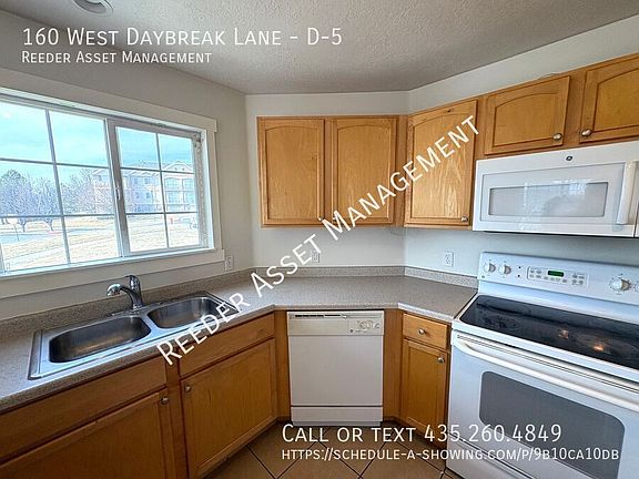 4th image of 160 W Daybreak Ln #D5