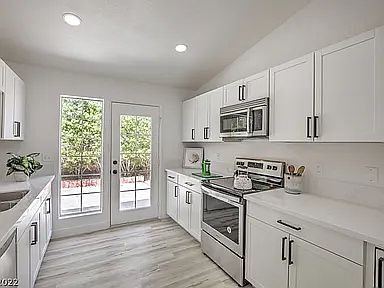 4th image of 601 Jonathan Glen Way