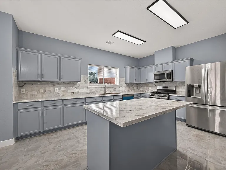 9526 Heflin Colony Dr — Photo 18