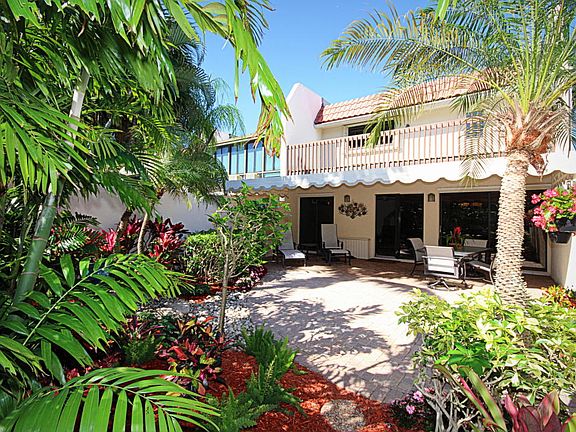 3rd image of 3525 Harbor Cir