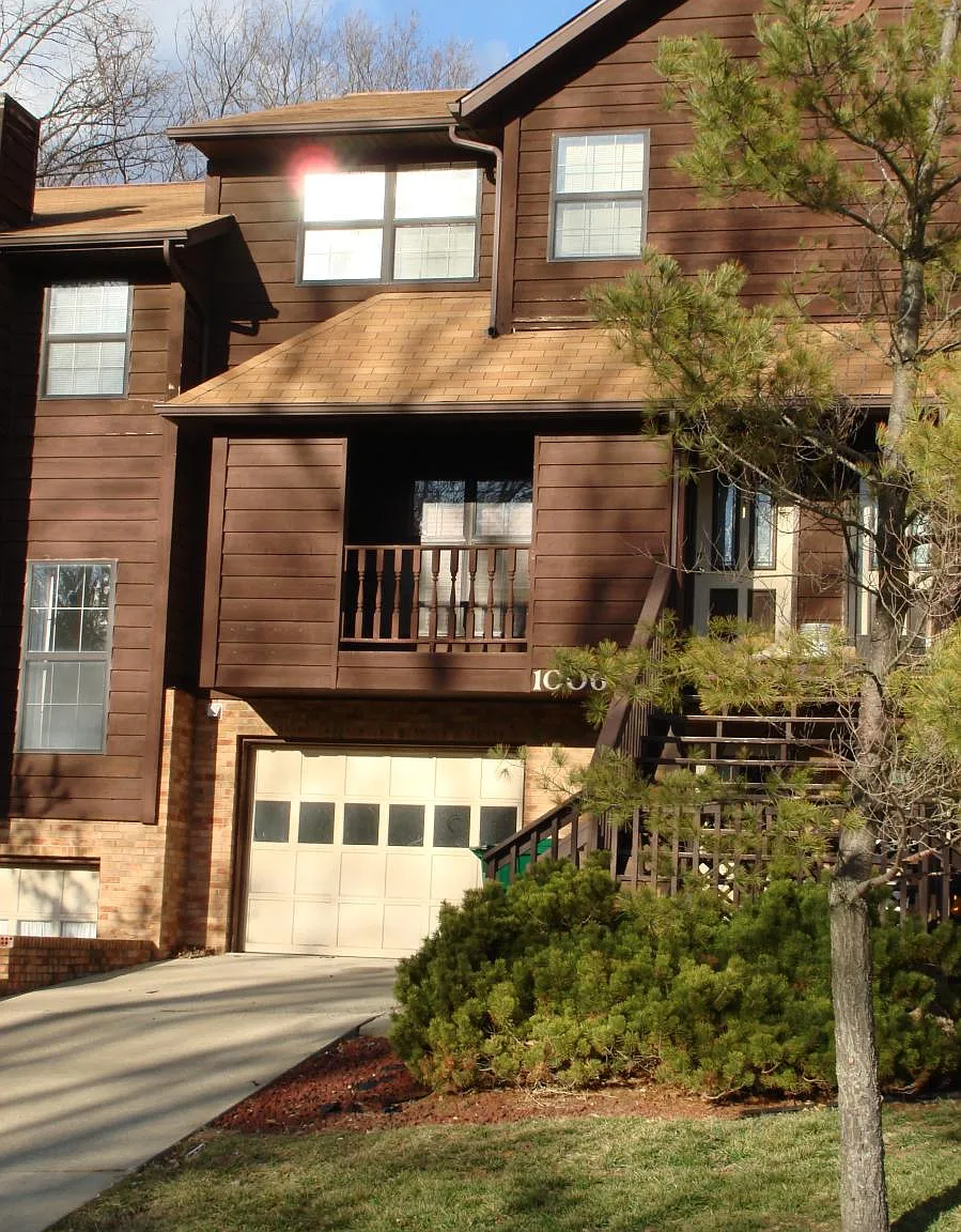 2 bed, 2.5 bath, 1700 sqft, $1,600 — Photo 4