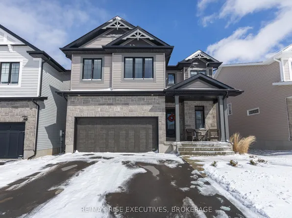 692 Halloway Dr, Kingston, ON K7K 0H4