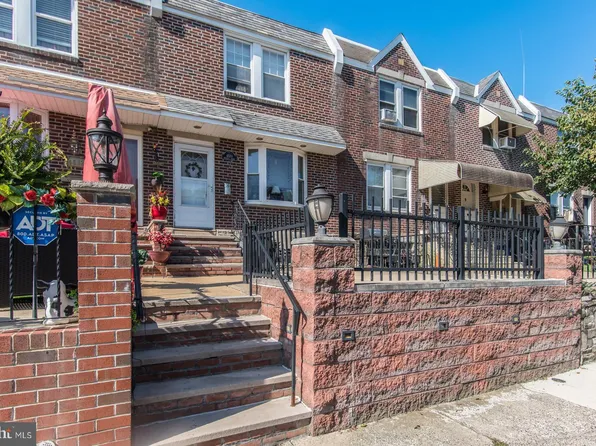 4510 Oakmont St, Philadelphia, PA 19136
